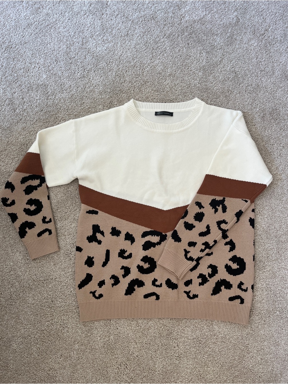 Cream & Tan Leopard Colorblock Crewneck Sweater